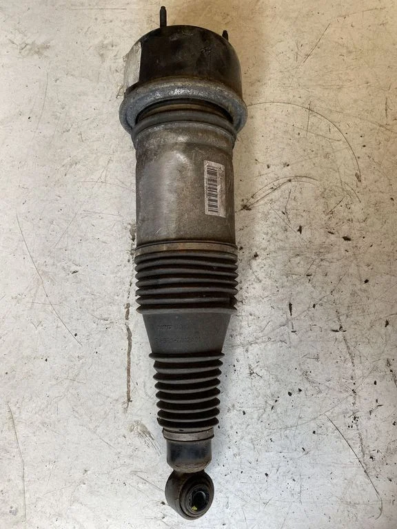 Amortyzator tylny CW935A965AB