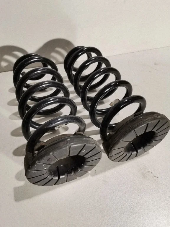 Rear coil spring 55350F1GB0
