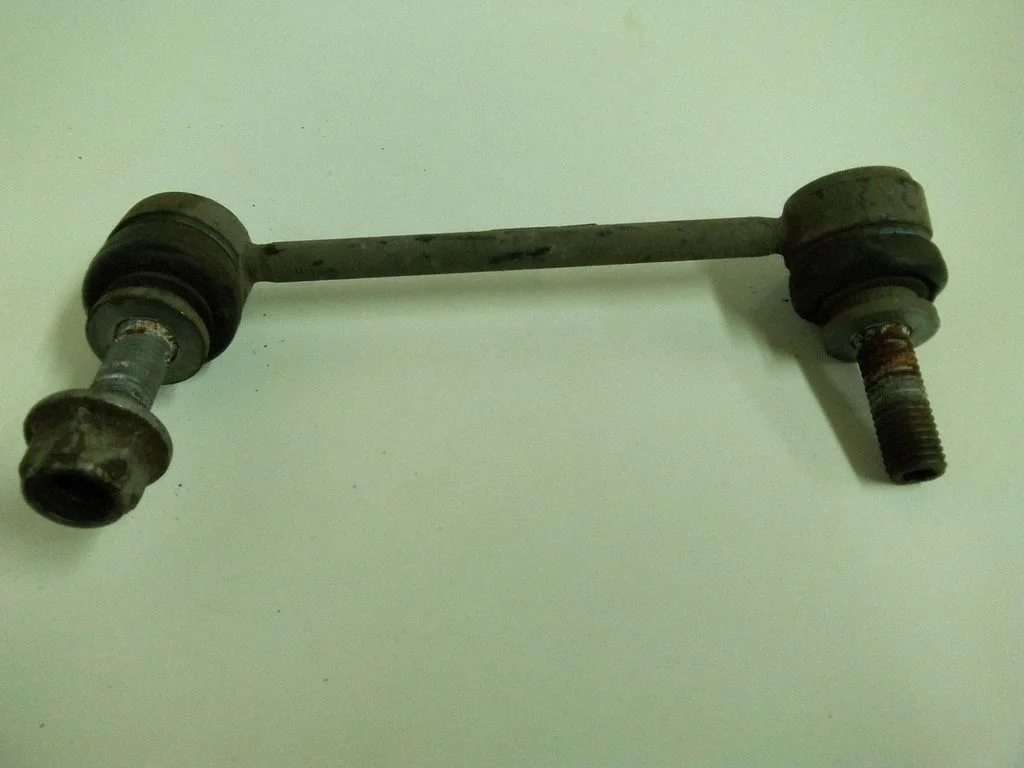 Rear anti-roll bar/sway bar – Land Rover Range Rover L405 (2013-2021)