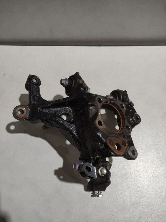 Rear wheel hub – Lexus UX (2018-)