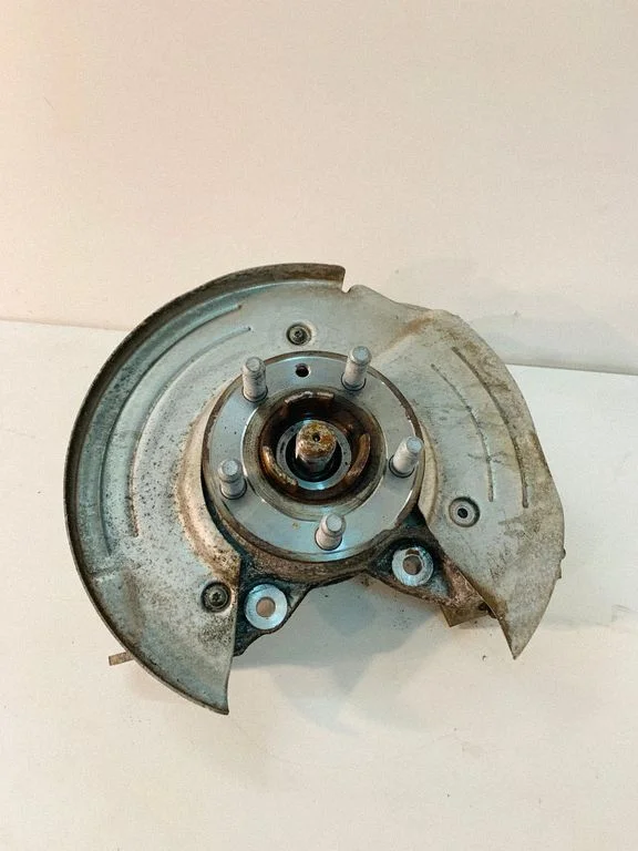 Rear wheel hub GK724K327AA