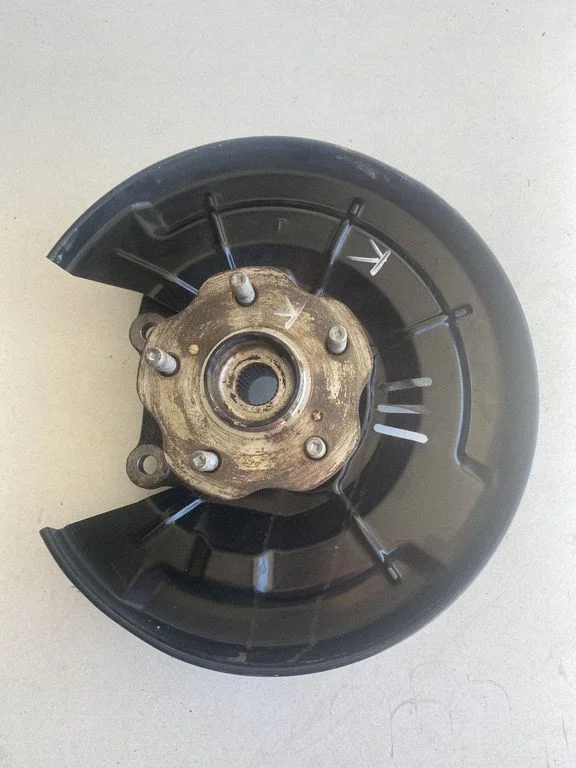 Rear wheel hub R71L