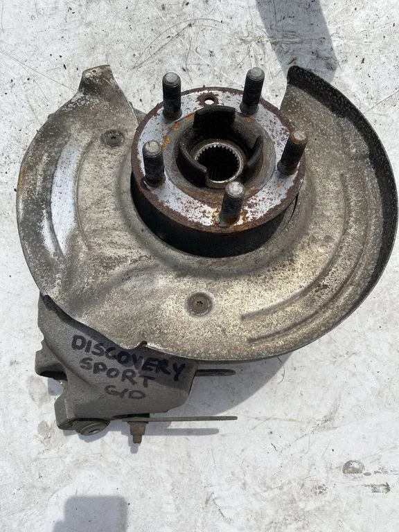 Tagumine rumm FK725A038AD