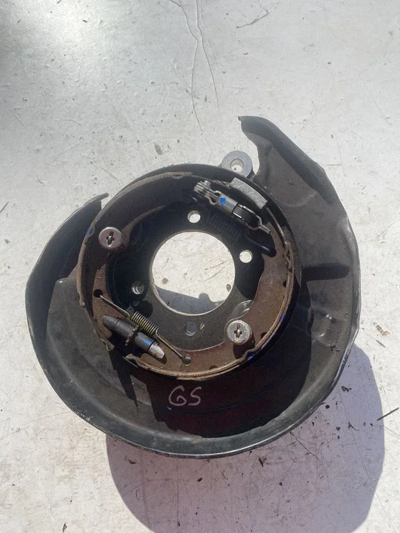 Tagumine rumm – Lexus GS 250 350 300H 450H (2013-)