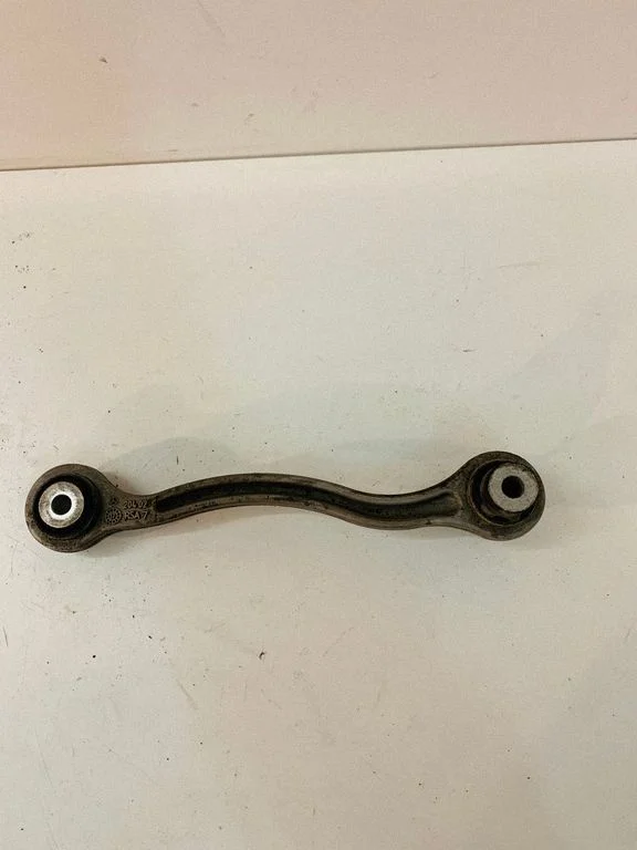 Rear control arm 20402RSA7
