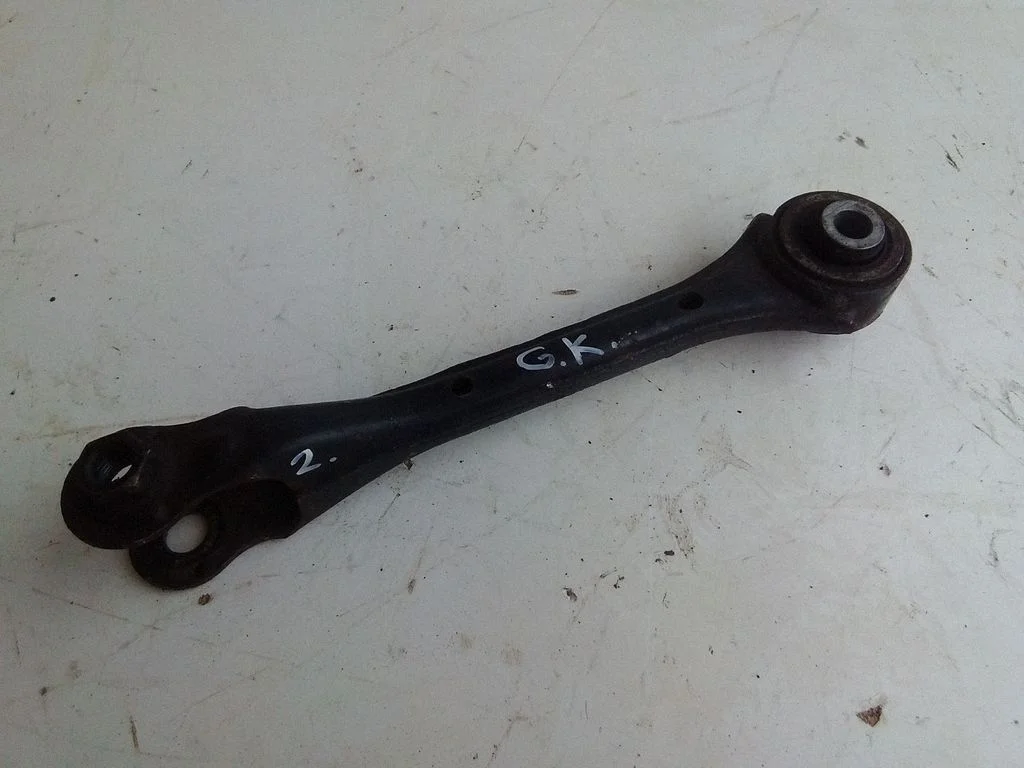 Rear control arm FR3C5K898BB