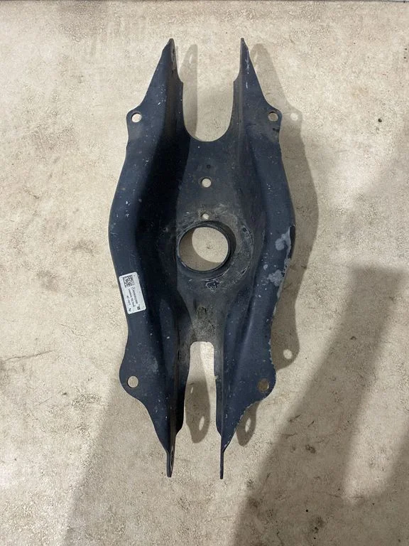 Rear upper control arm/wishbone A2053521900