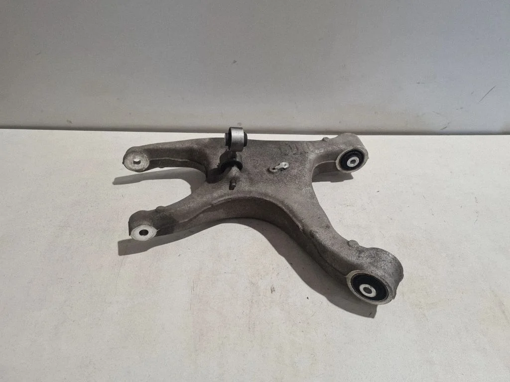 Rear upper control arm/wishbone 8R0505312