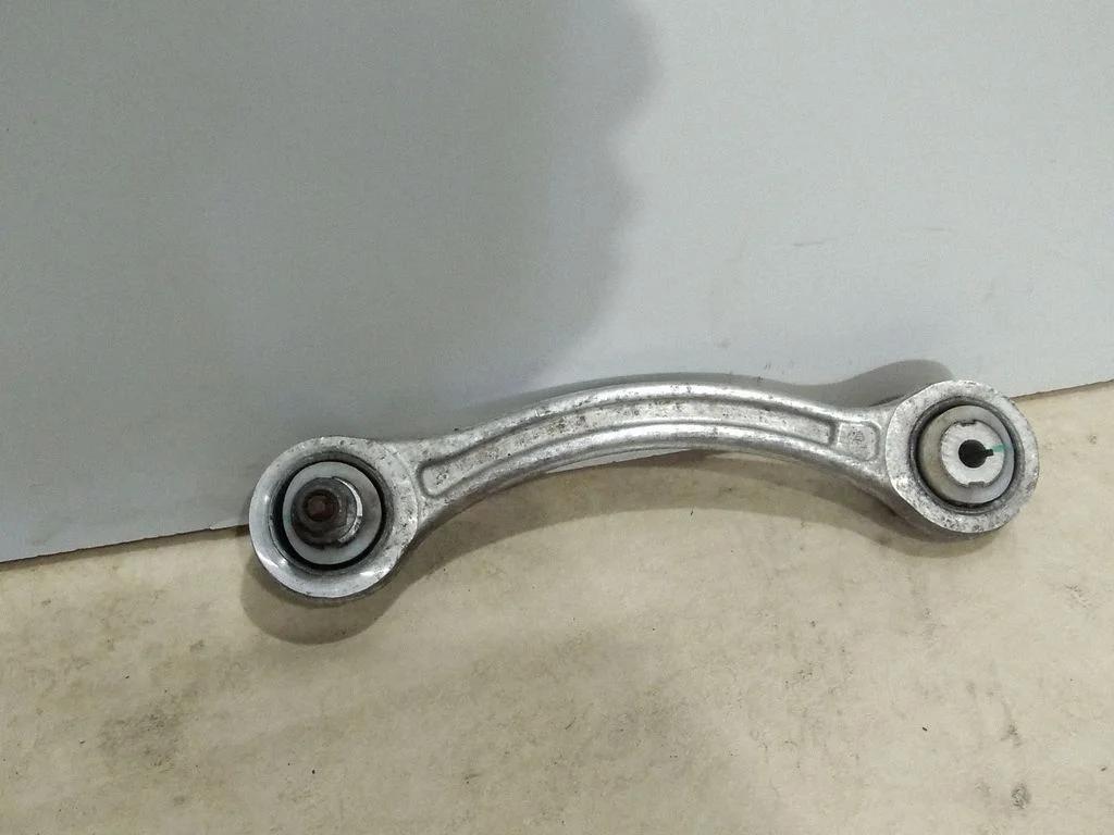 Tagumine ülemine õõtshoob 69573