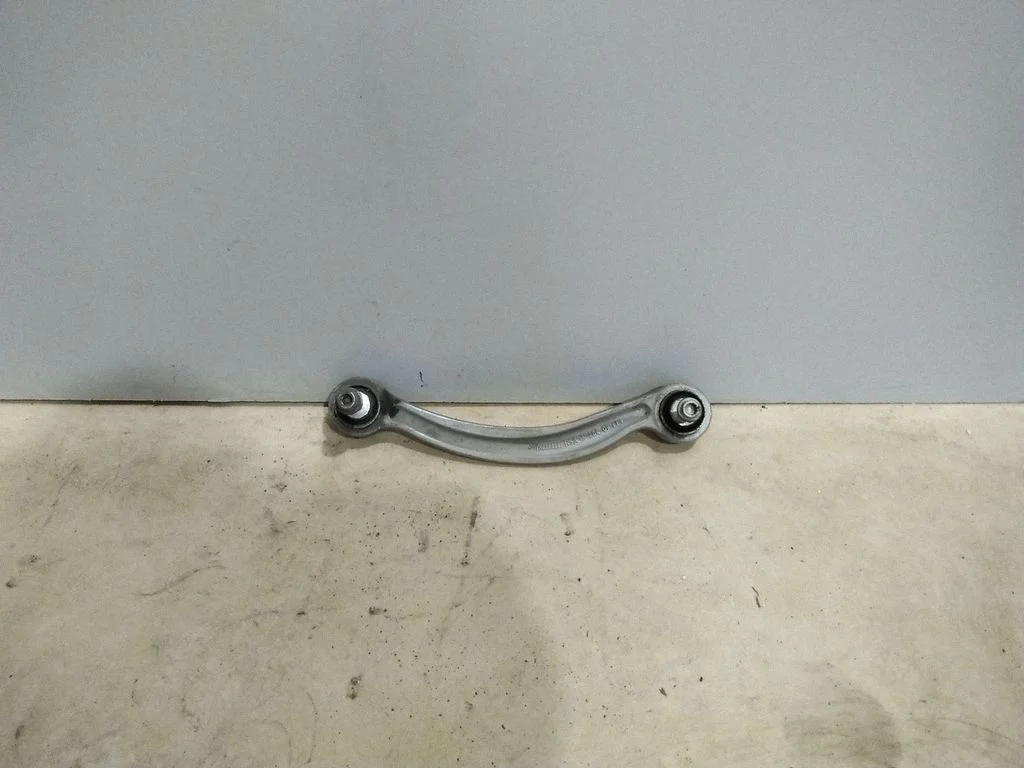 Rear upper control arm/wishbone 20409
