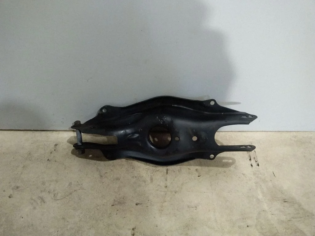 Rear upper control arm/wishbone A2053521900