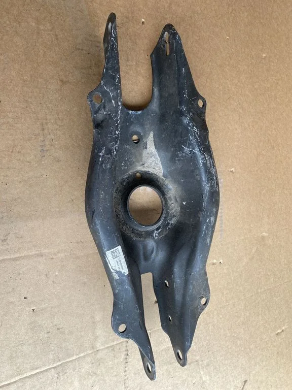 Rear upper control arm/wishbone A2053522000