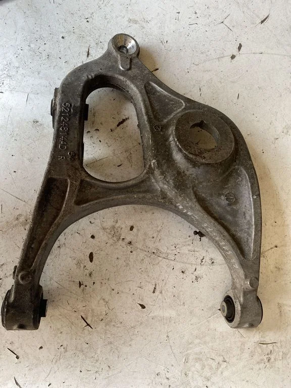 Tagumine ülemine õõtshoob – Jeep Grand Cherokee (2010-2021)