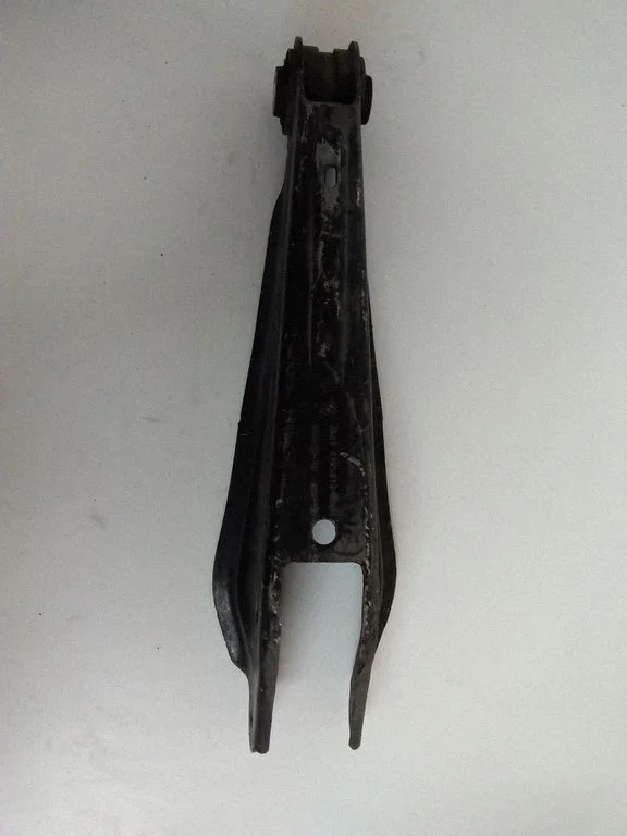 Aizmugurējā svira (dakša) 3330679581202