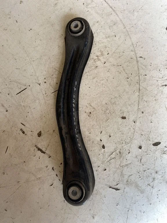 Tagumine ülemine õõtshoob – Jeep Grand Cherokee (2010-2021)