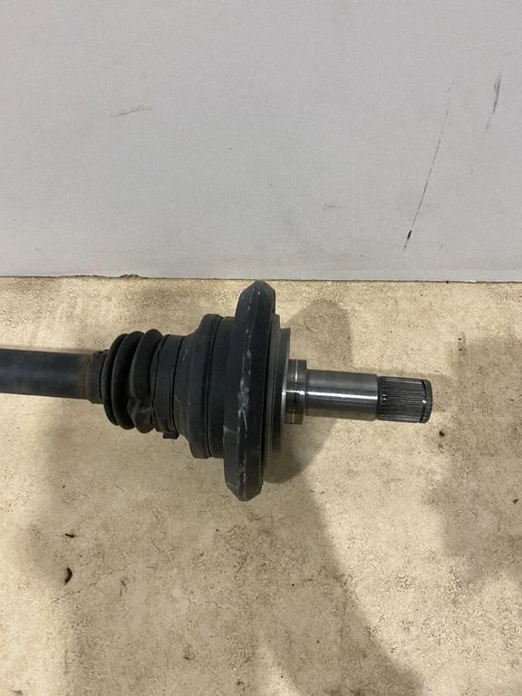 Rear driveshaft – right