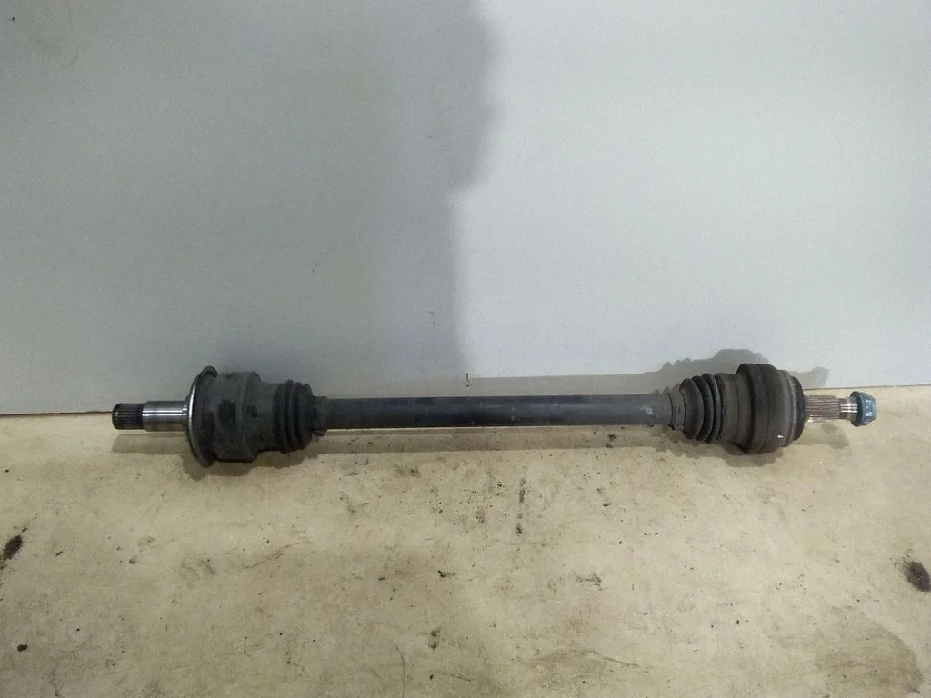 Rear driveshaft