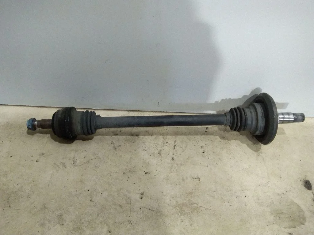 Rear driveshaft