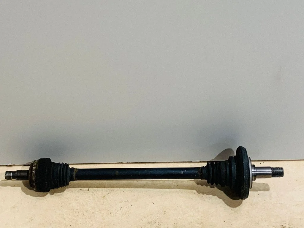 Tagumine pooltelg A2203570191