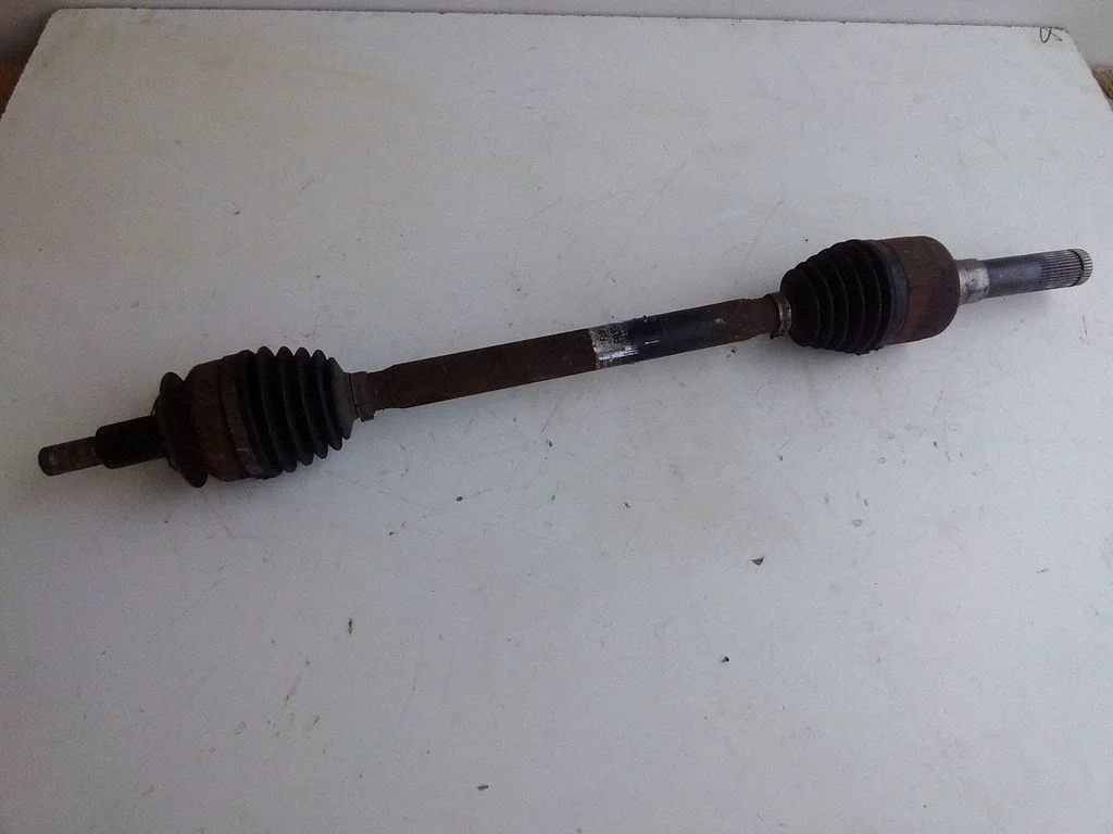 Rear driveshaft FR334K139AC