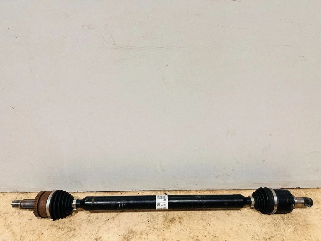 Front driveshaft 49501D9170