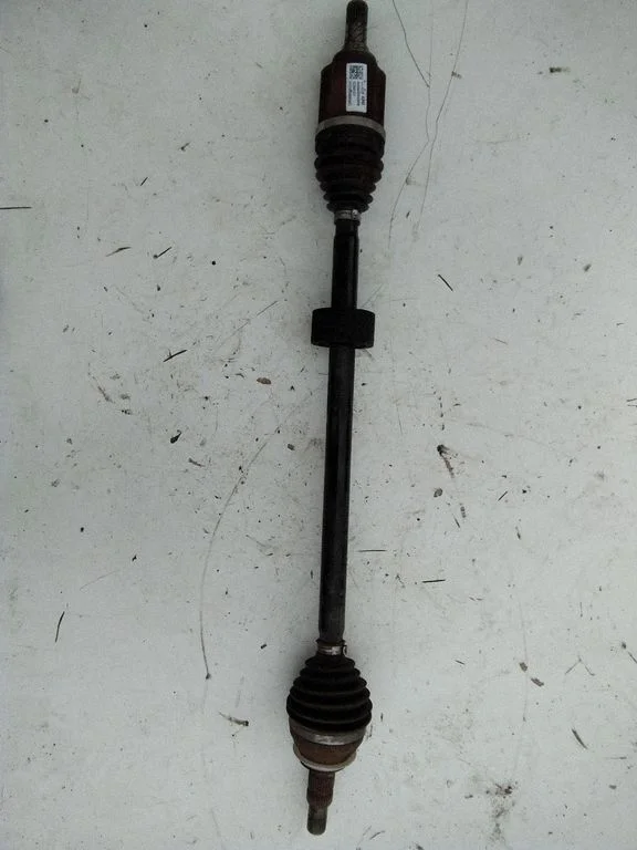 Front driveshaft 84138320