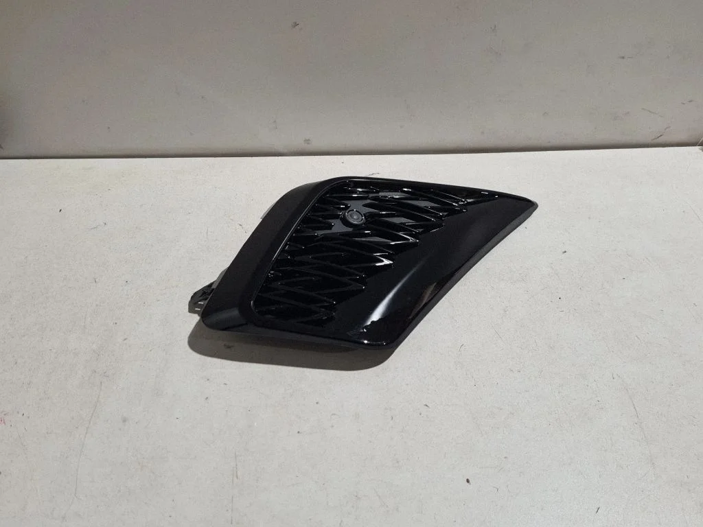 Front fog light trim/grill – Lexus NX (2014-2021)