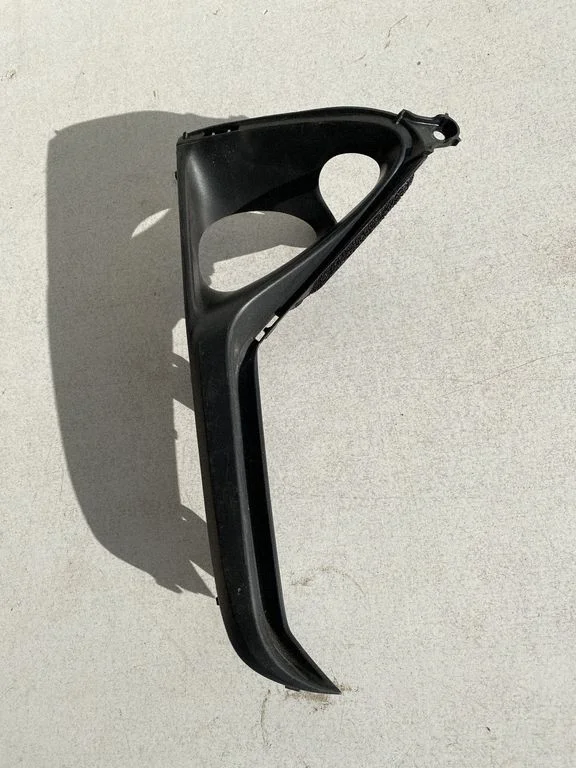 Front fog light trim/grill – Lexus RX 450H (2016-)