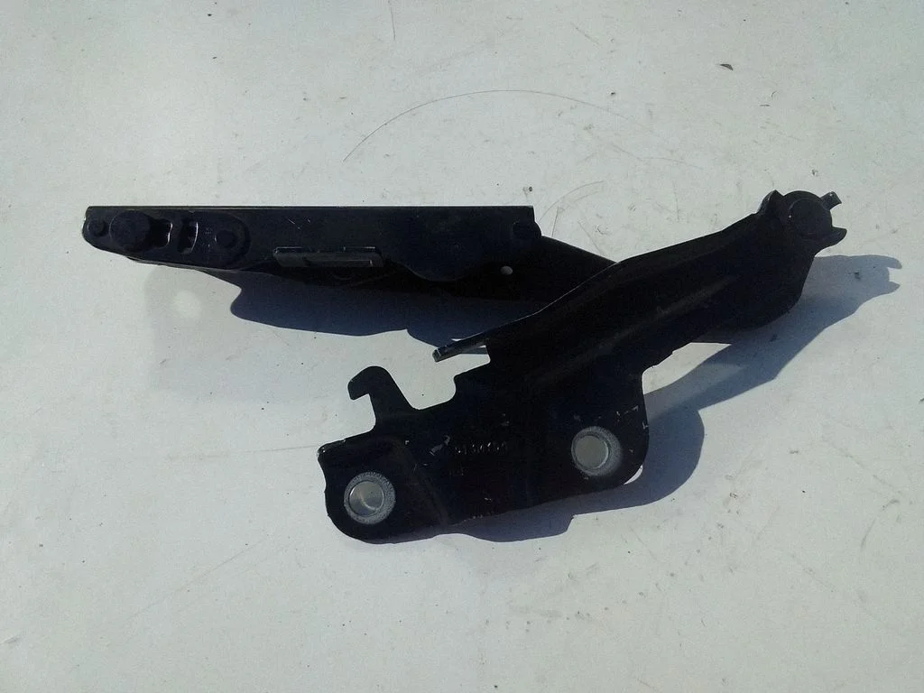 Engine bonnet/hood hinges S9740220
