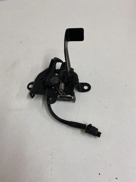 Engine bonnet/hood lock/catch – Lexus RX 450H (2016-)