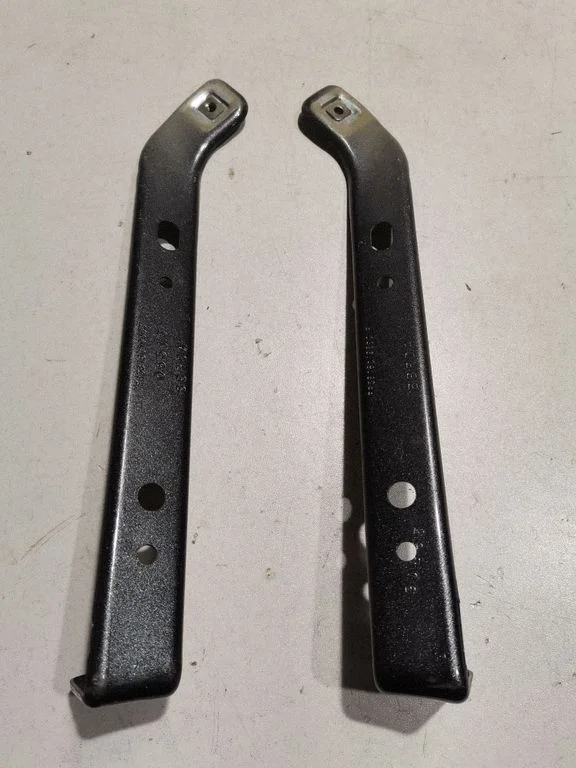 Fender mounting bracket – Ford Mustang VI (2015-)