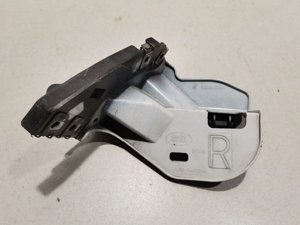 Poritiiva kinnitusklamber – Land Rover Evoque I (2011-2018)