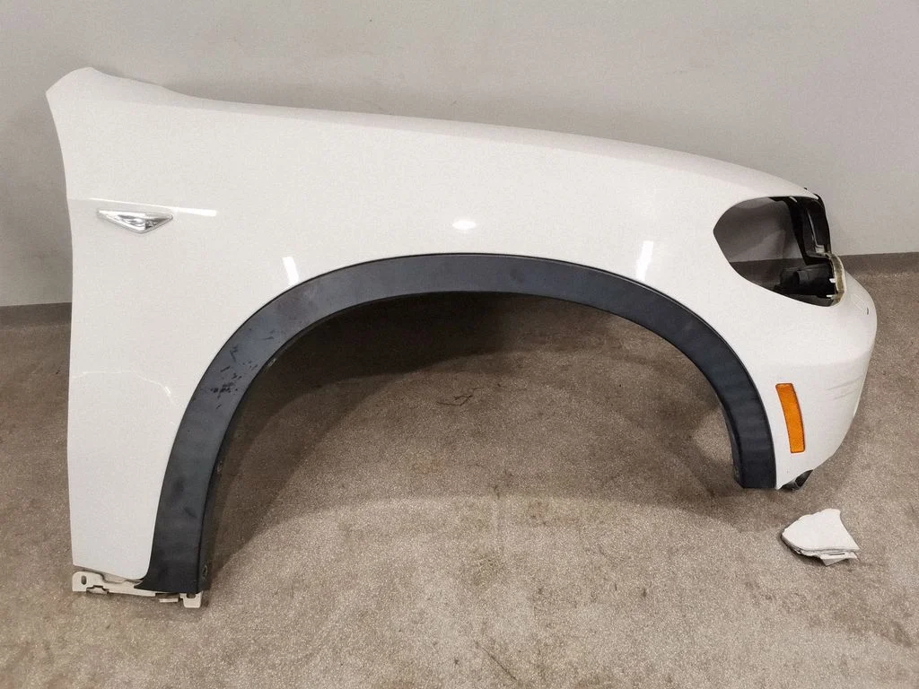 Fender – BMW X5 E70 (2006-2013)