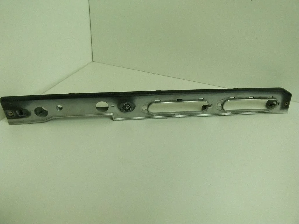 Poritiiva kinnitusklamber – Land Rover Range Rover L405 (2013-2021)