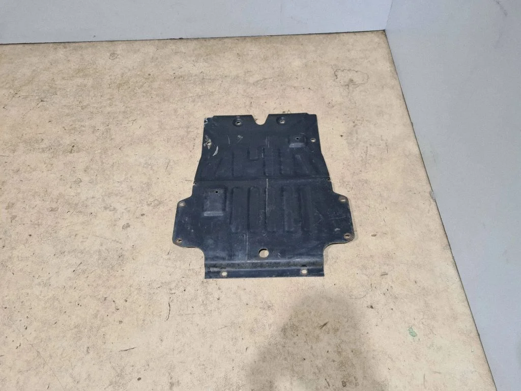 Engine splash shield/under tray – Land Rover Range Rover Sport L320 (2005-2013)