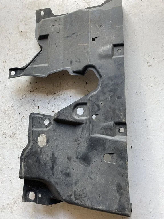 Engine splash shield/under tray – Lexus RX 450H (2016-)