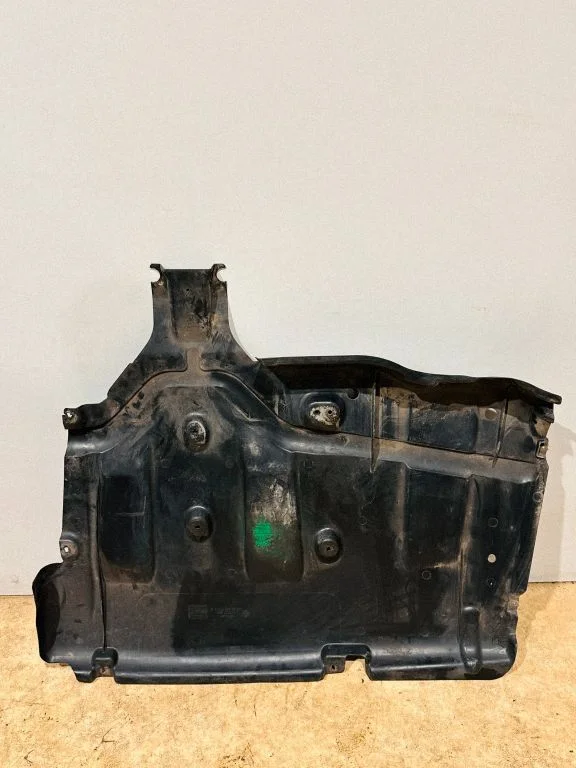 Mootori põhjakaitse A2226902507