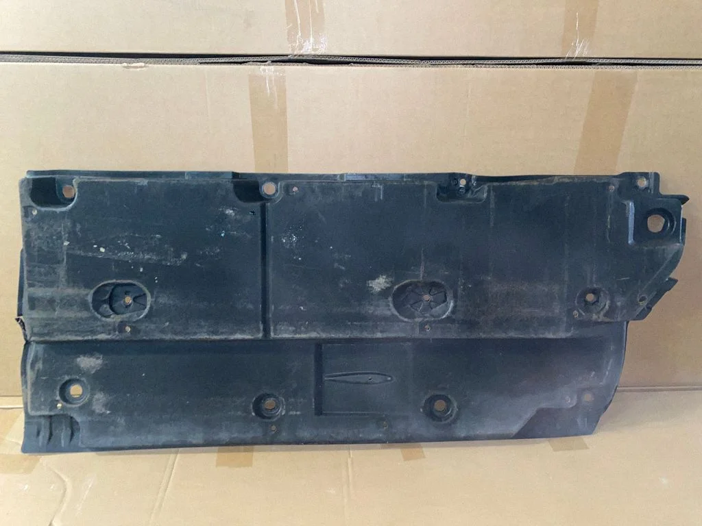 Center/middle under tray cover 5816676026