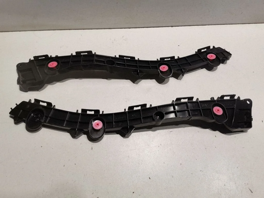 Rear bumper mounting bracket 5257648050