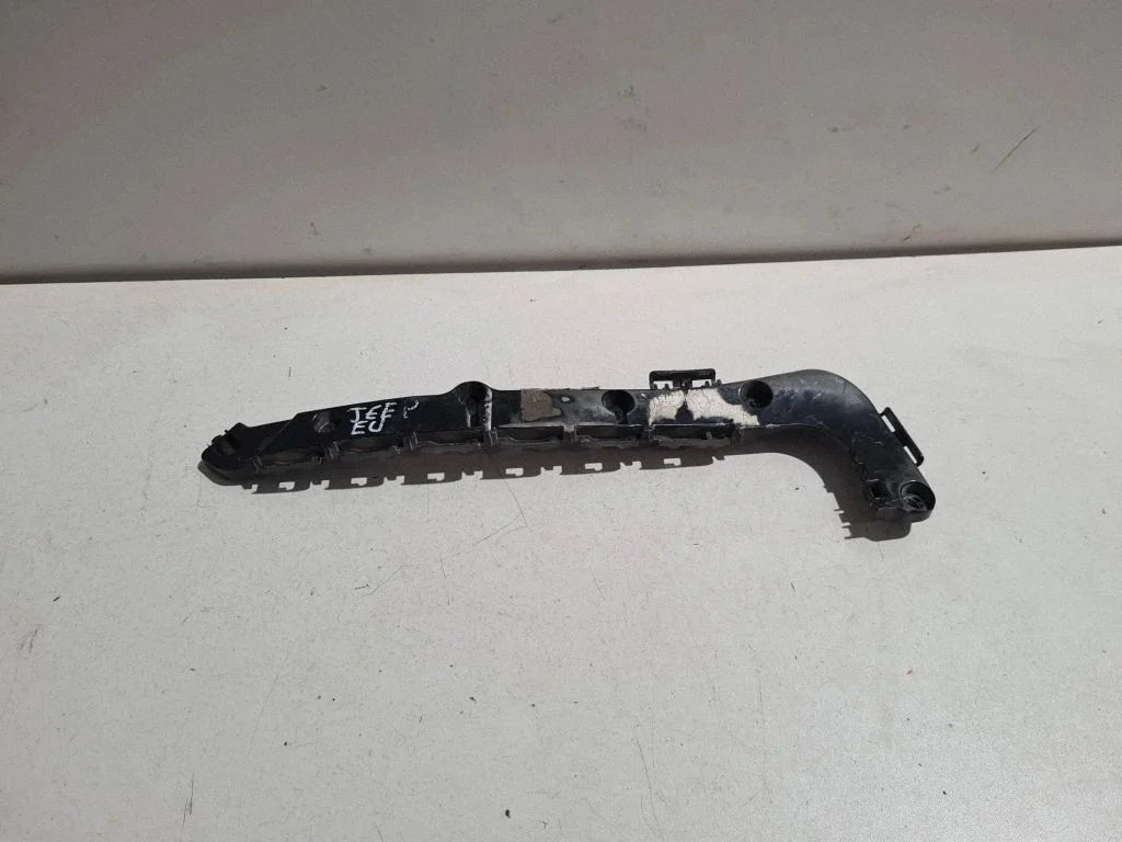 Rear bumper mounting bracket 55079222AH