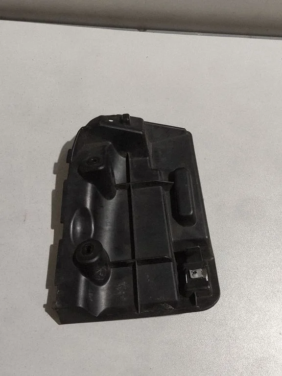 Aizmugurējā bufera turētājs 670004470