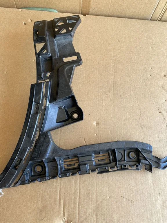 Rear bumper mounting bracket A2538850221
