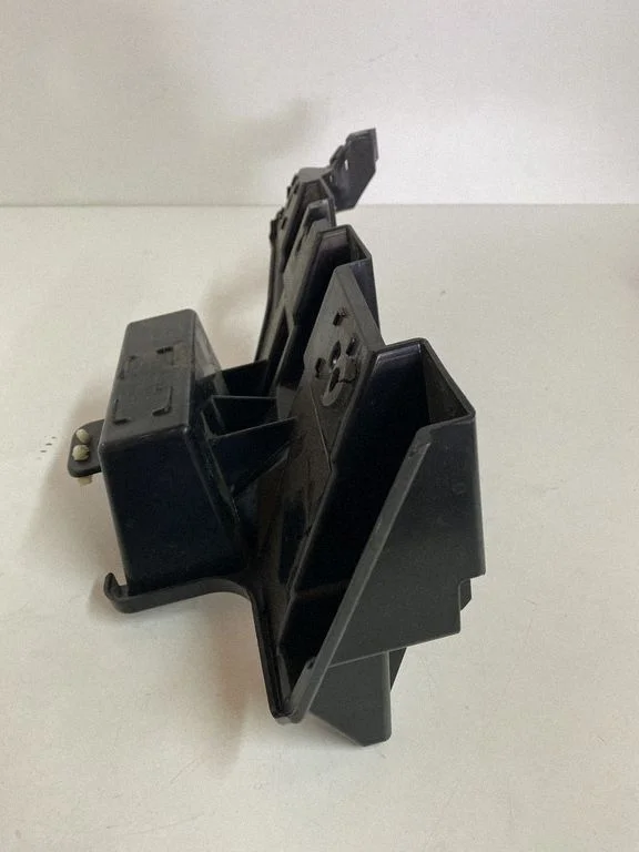 Rear bumper mounting bracket – Ford Mustang VI (2015-)