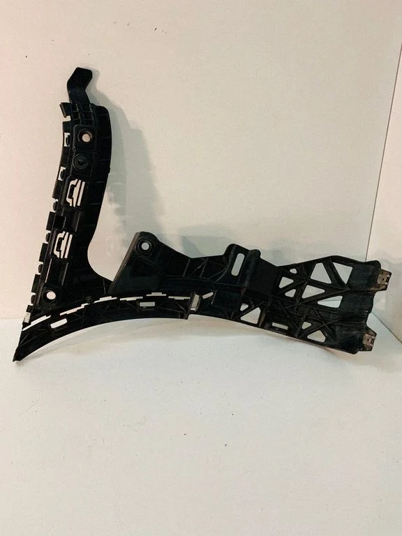 Rear bumper mounting bracket A2538850221