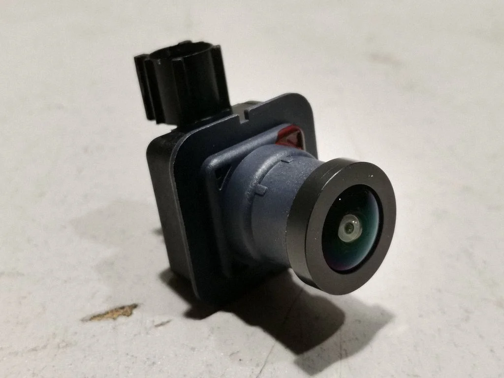 Tagurduskaamera 670100888