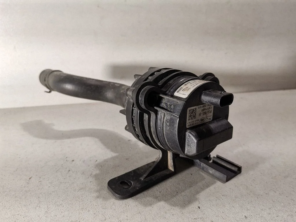Electric auxiliary coolant/water pump M8B28K232BA