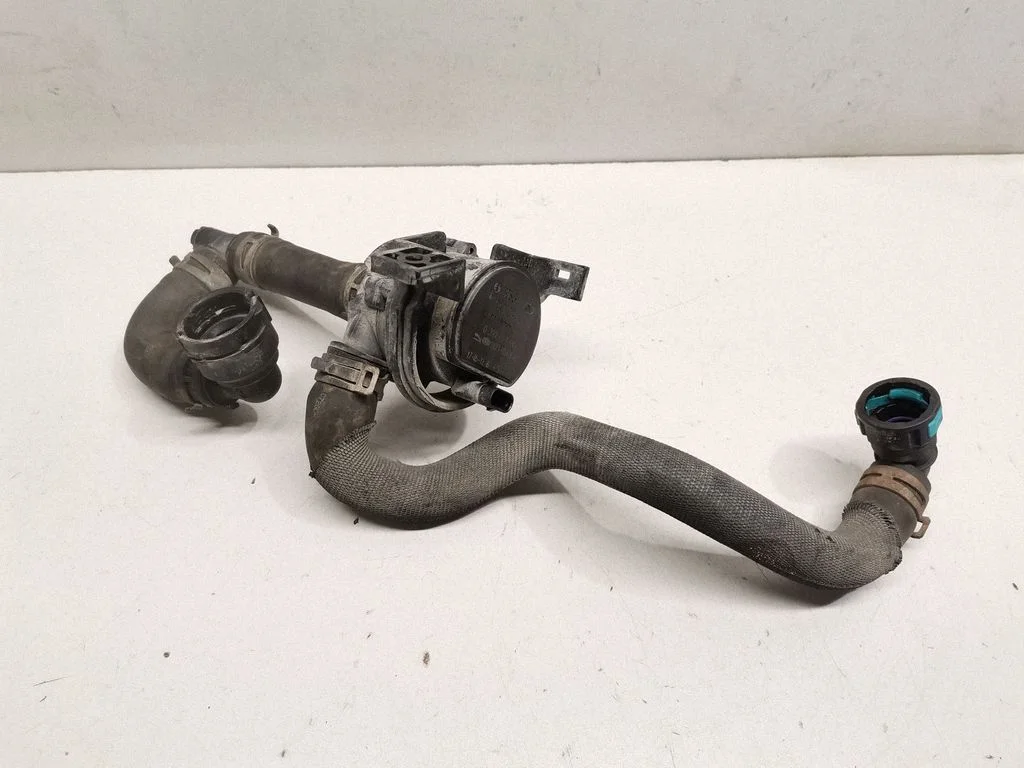 Electric auxiliary coolant/water pump DX2318D474AC