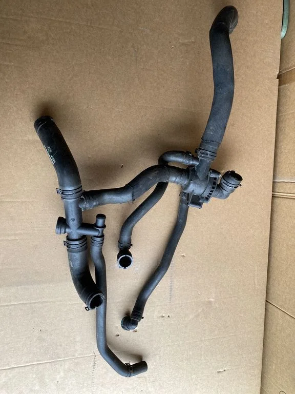 Electric auxiliary coolant/water pump 9X238A586AD