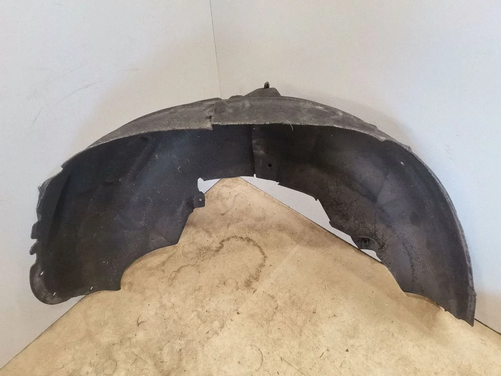 Rear arch fender liner splash guards L8B2279D22E