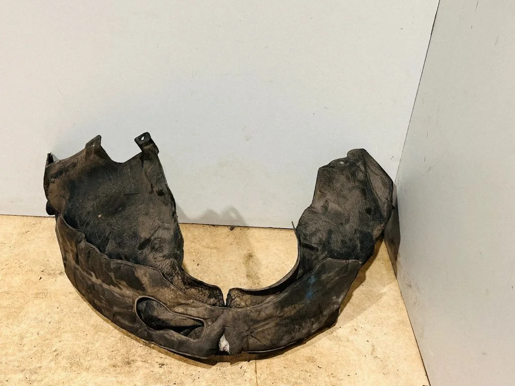 Tagumine poritiivakate – Land Rover Evoque I (2011-2018)